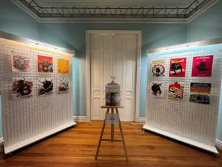 Casa Solita acoge la exposición de los carteles del Toro Enmaromado