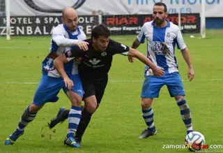 El Zamora se queda a medias en Avilés