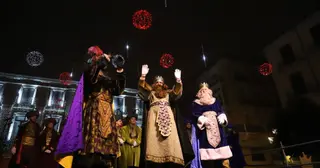 La ilusión de los más pequeños inunda Zamora en una cabalgata mágica de los Reyes Magos