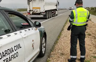 VÍDEO | Se graban circulando por Zamora sin carnet de conducir y lo cuelgan en redes sociales