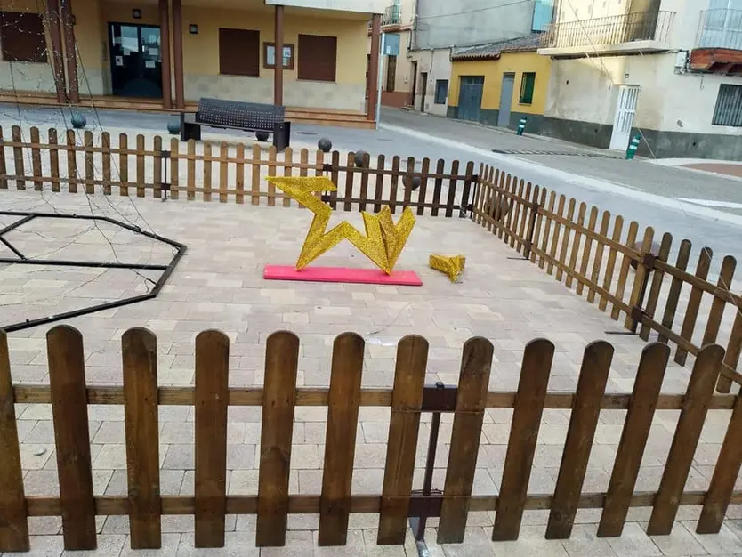 Destrozos en Fuentelapeña 2