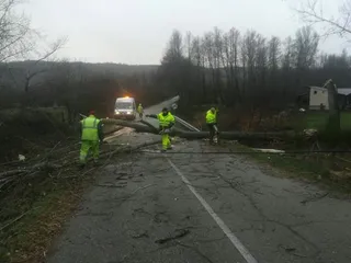 Incidente en una carretera de Zamora durante un temporal de viento pasado
