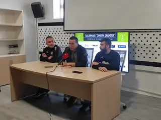 Diego Soto, Iñaki Gómez y Pablo Cubillas. Balonmano Zamora