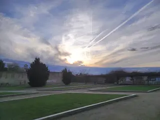 Sol y algunas nubes en Zamora