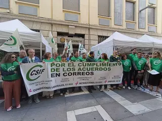 Concentración de CSIF a las puertas de Correos este jueves