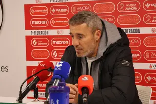 Óscar Cano, en rueda de prensa. Archivo. | Carlos G. Rodríguez