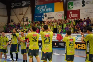 Encuentro Entre El Bm Cantera Sur Y Balonmano Caja Rural De Zamora
