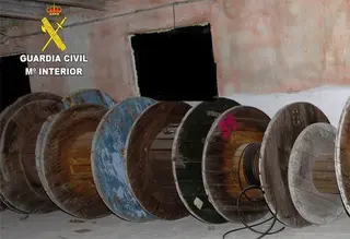 La Guardia Civil imputa a tres personas la comisión de cuatro delitos contra la propiedad