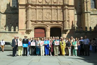 Memorias y reencuentros en la USAL: cientos de antiguos alumnos celebran sus aniversarios de graduación con música, historia y emoción