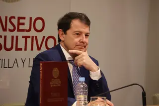 Visita de Mañueco al Consejo Consultivo. Archivo.