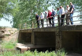 La CHD invierte 50.000 euros en un proyecto de mejora ecológica en el río Castrón