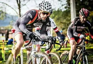 Resultados aceptables del ZamoraCx en el VI Ciclocross Villa de Llanes