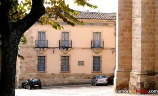 El PSOE pide a la Junta que suspenda el convenio de colaboración con las sedes episcopales para la asistencia religiosa en la sanidad pública