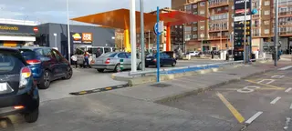 Colas en gasolinera de Zamora