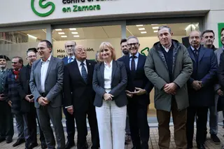 Inauguración de la nueva sede de la AECC (26)