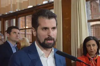 Tudanca apoya a los benaventanos ante la "provocación" de la Junta