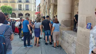 Susto en plena Plaza Mayor: intervención de los servicios de emergencia