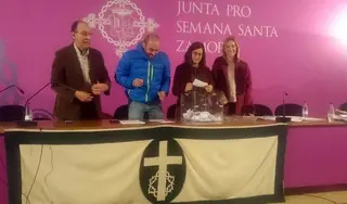 Roberto Ariza se convierte en nuevo Hermano Abad de las Siete Palabras