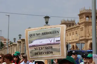 Manifestación contra la périda de servicios de AVE (61)