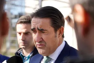 El consejero de Medio Ambiente, Vivienda y Ordenación del Territorio en su visita este lunes a la depuradora de Traspinedo ICAL