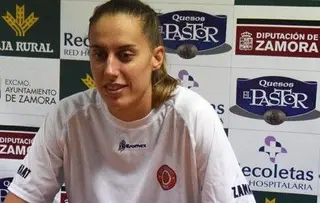 Mestres en una rueda de prensa en su anterior estancia en el club