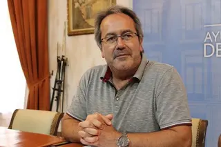 Guarido confía en la futura confinanciación de la Junta para el Centro de Adultos