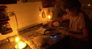 Las eléctricas deberán esperar cuatro meses para cortar la luz a los beneficiarios del bono social