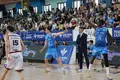 Jugadores del CB Zamora y Saulo Hernández en un partido de la temporada pasada