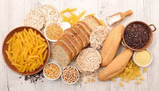 Archivo Selection of gluten free food SYNLAB Archivo