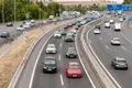 Varios vehículos en la autovía. Carlos Luján - Europa Press - Archivo
