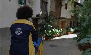 Cartera de Correos en el medio rural