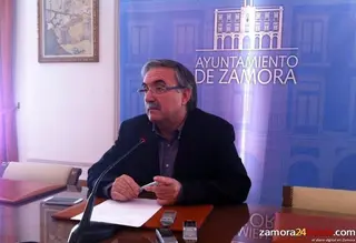 El Ayuntamiento reitera que la supresión de aparcamientos en Príncipe de Asturias responde a una necesidad de comunicación