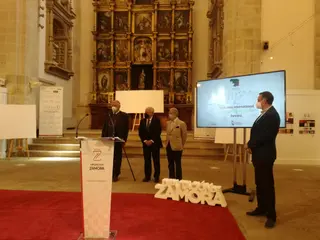 Lluis Bassat ofrece 100 obras de su colección para el futuro Museo Baltasar Lobo