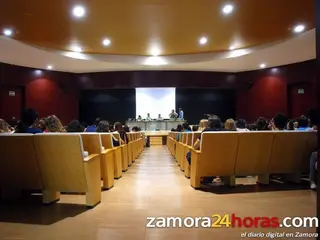 Las facultades de Medicina y Farmacia adelantan el inicio del curso