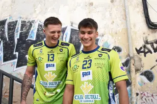 NUEVA EQUIPACIÓN BALONMANO ZAMORA (5)