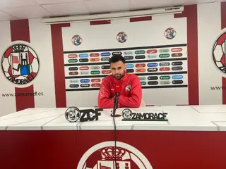 Luismi Luengo en rueda de prensa