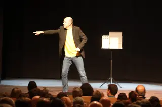 Jandro desató las risas en su paso por Zamora