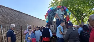 Reparto De Bollas En Navianos De Valverde