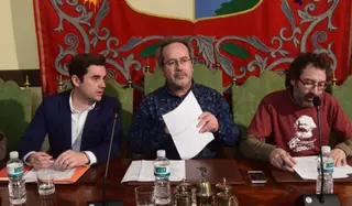 Acuerdo del Pleno para dedicarle un espacio en la ciudad a Ángel Bariego