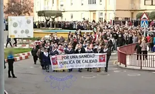 Más de un millar de personas se manifiesta en Benavente por una Sanidad Pública de calidad