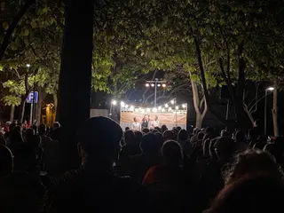 Representación de 'Federico. No hay olvido, ni sueño: carne viva' ayer en el parque de Olivares