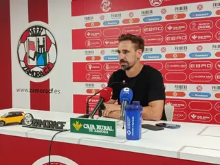 Borja Fernández en rueda de prensa post partido en el Ruta de la Plata 