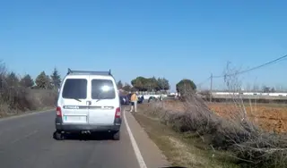 Una mujer de 25 años, herida tras una salida de vía en la carretera de Cubillos