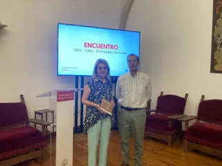 AZAYCA refuerza su compromiso social en un encuentro con la Universidad de Salamanca