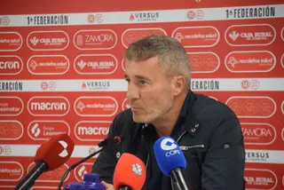 Óscar Cano, en rueda de prensa este sábado. | Carlos G. Rodríguez