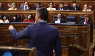 Archivo El presidente del Gobierno, Pedro Sánchez, interviene en una sesión de control, en el Congreso