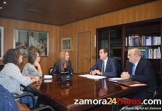 La Junta amplia el aula para niños con autismo