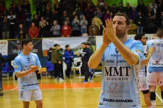 Los jugadores lamentan no haber matado el partido
