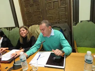Ciudadanos propone que el Ayuntamiento abra los jueves por la tarde para facilitar los trámites