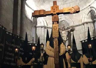 Una nueva cruz guía para señalar el camino de los hermanos de las Siete Palabras